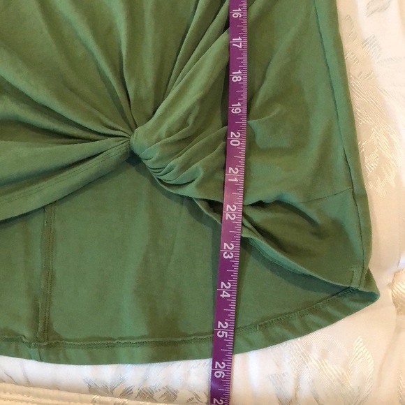 Elegantees size xs green top - Picture 5 of 6